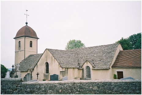 Traditional stone-pammented roof at Songeson.