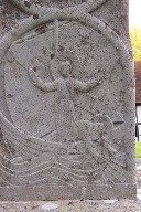 Harting, carvings round the base